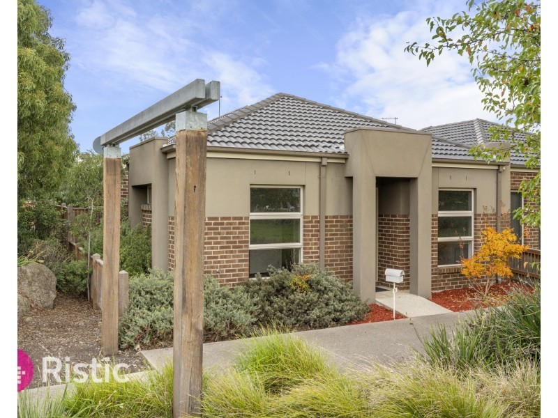 16 Wilhelmina Walk, Epping VIC 3076