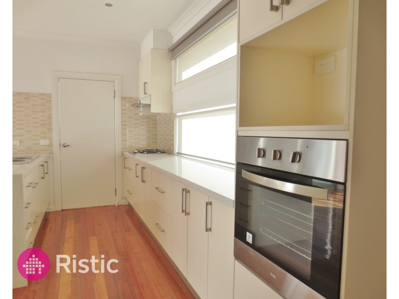 2A Sharp Grove, Coburg North VIC 3058