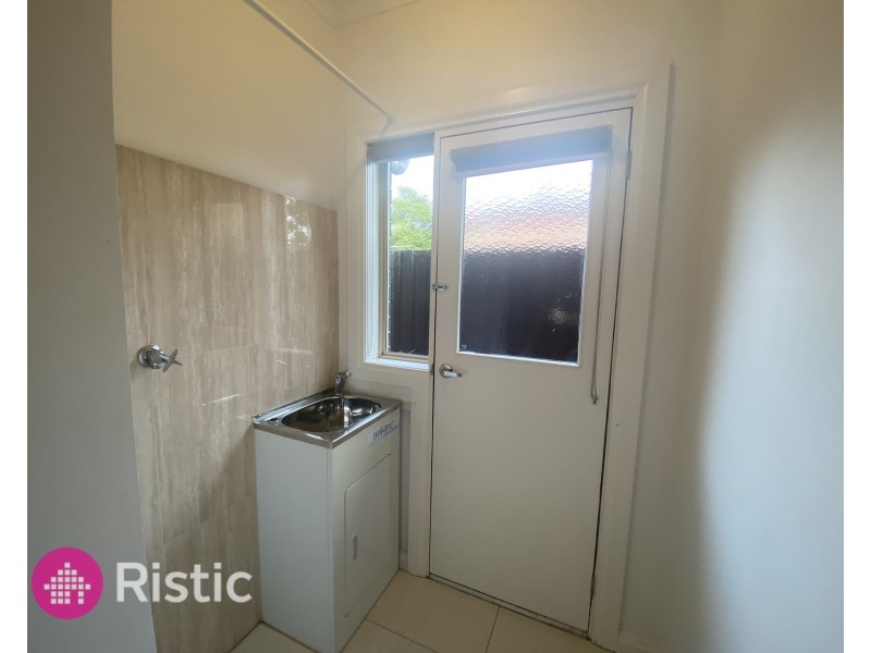 2A Sharp Grove, Coburg North VIC 3058