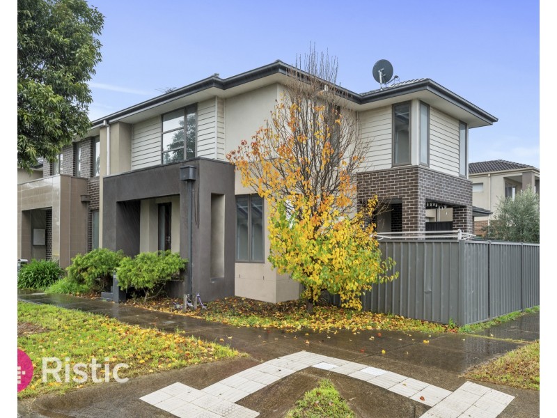 10 Weerona Parkway, Wollert VIC 3750