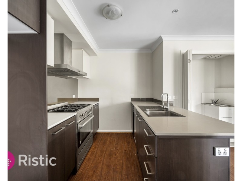 10 Weerona Parkway, Wollert VIC 3750