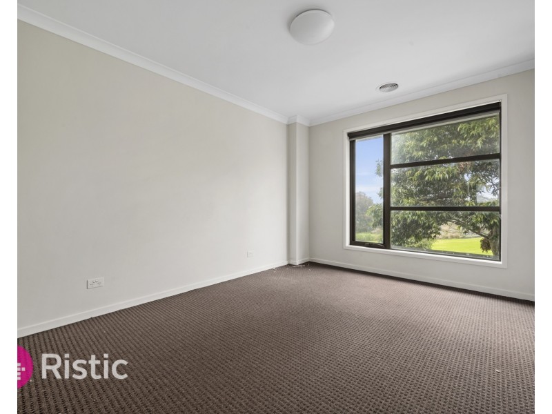 10 Weerona Parkway, Wollert VIC 3750