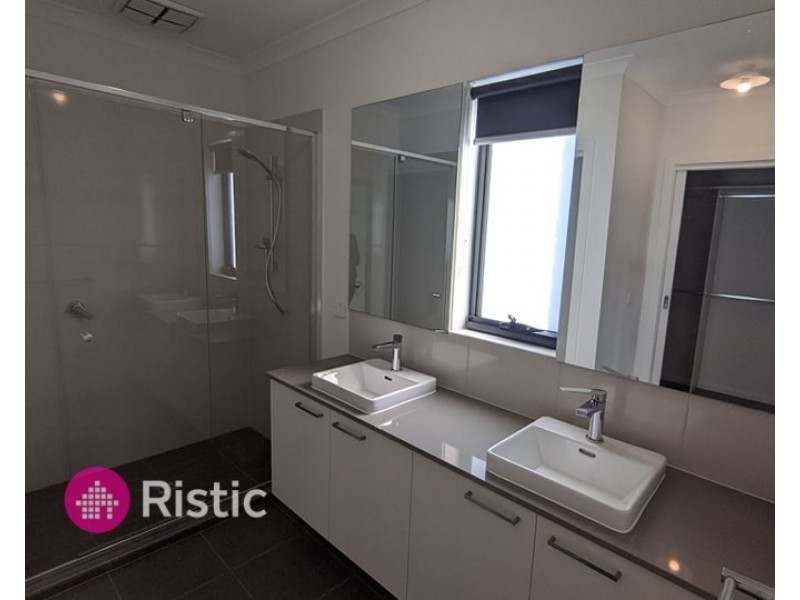 8 Binap Road, Epping VIC 3076