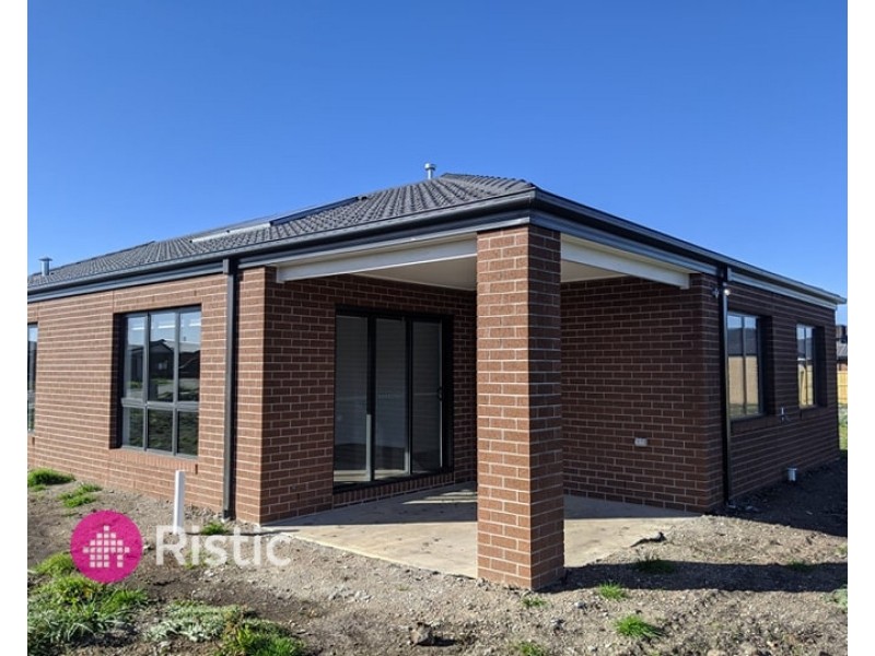 8 Binap Road, Epping VIC 3076