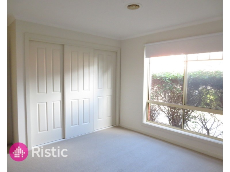 2/30 Bamfield Road, Heidelberg Heights VIC 3081
