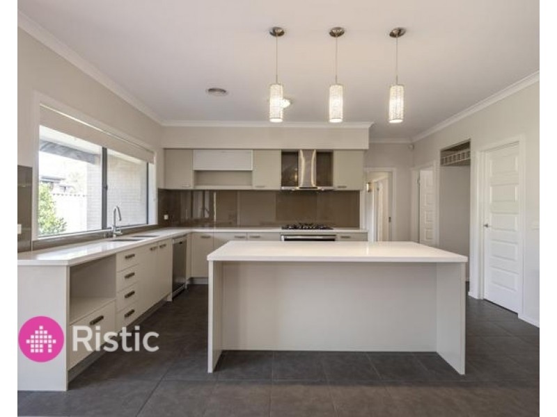 4 Fulham Way, Wollert VIC 3750
