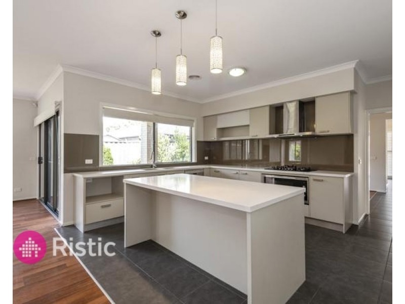4 Fulham Way, Wollert VIC 3750