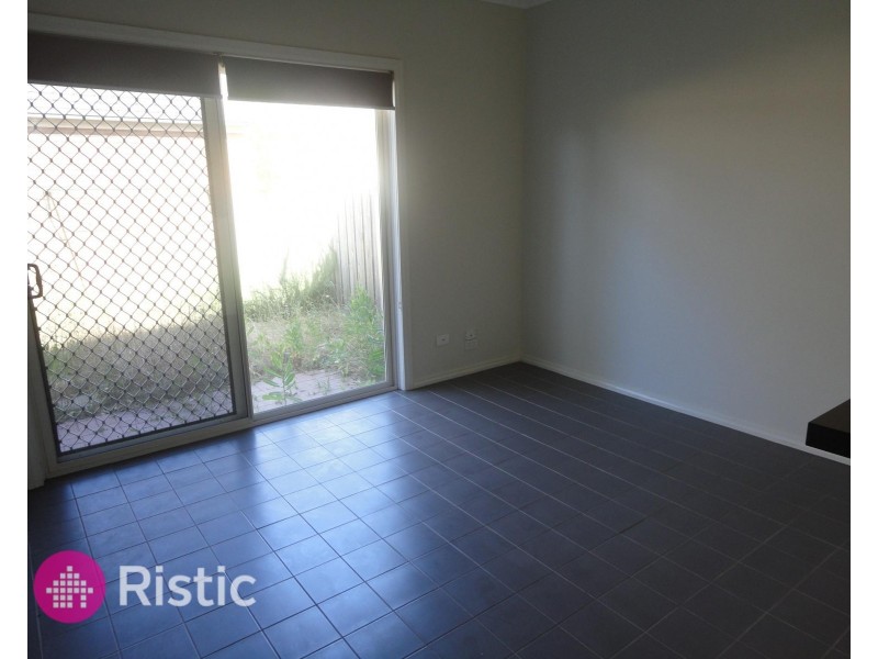 14 Malabar Walk, Bundoora VIC 3083