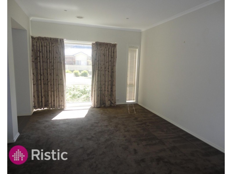 14 Malabar Walk, Bundoora VIC 3083