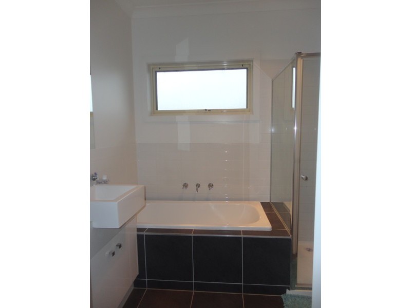 3/5 Crevelli Street, Reservoir VIC 3073