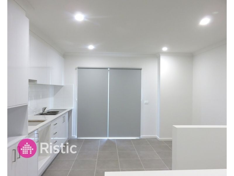 3/204 Saltlake Boulevard, Wollert VIC 3750