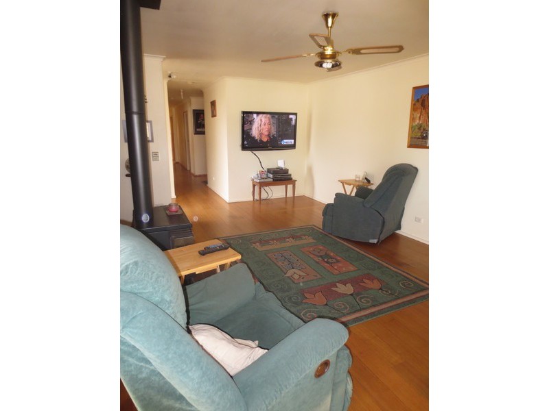 29 Macmeikan Street, Whittlesea VIC 3757