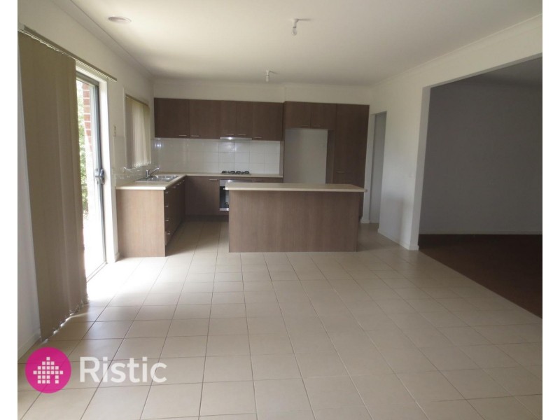 16 Arum Walk, Mernda VIC 3754