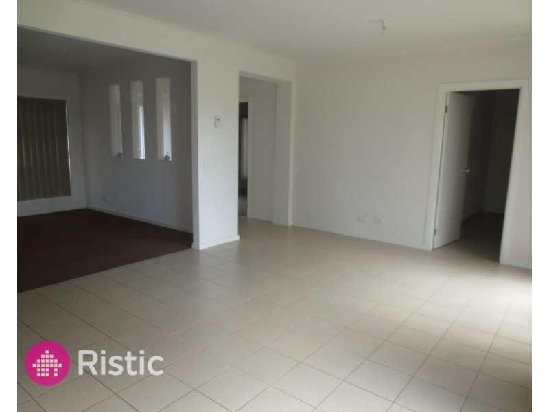 16 Arum Walk, Mernda VIC 3754