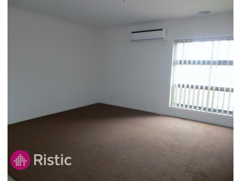 16 Arum Walk, Mernda VIC 3754