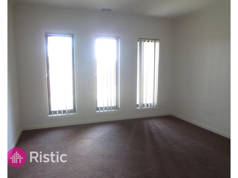 16 Arum Walk, Mernda VIC 3754