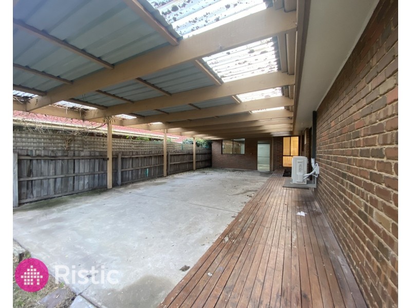 26 Kingston Town Crescent, Mill Park VIC 3082