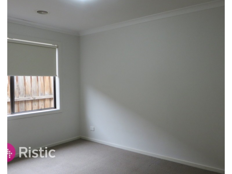 16 Cortona Grange, Mernda VIC 3754