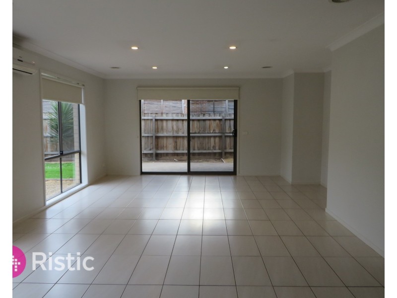 4 Port Road, Doreen VIC 3754