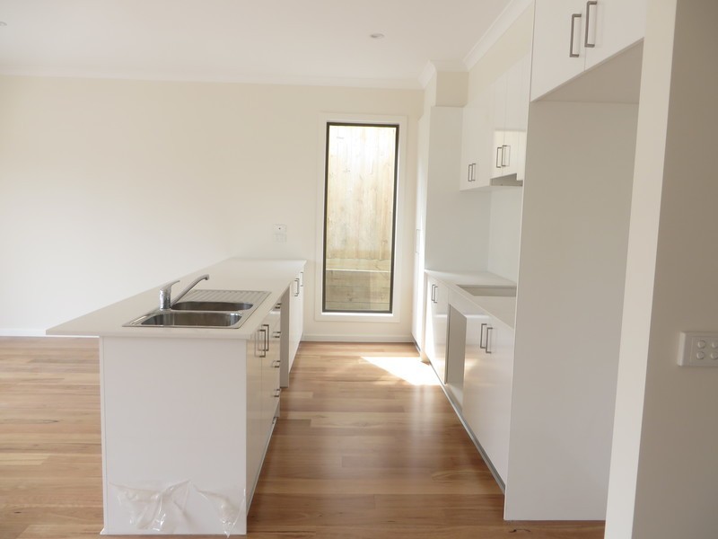 4 Bergamot Way, South Morang VIC 3752