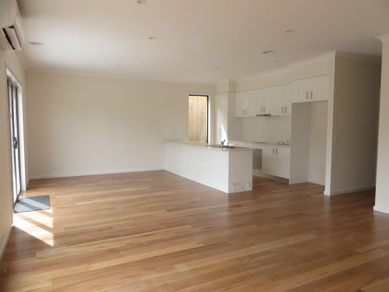 4 Bergamot Way, South Morang VIC 3752