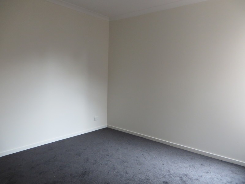 4 Bergamot Way, South Morang VIC 3752