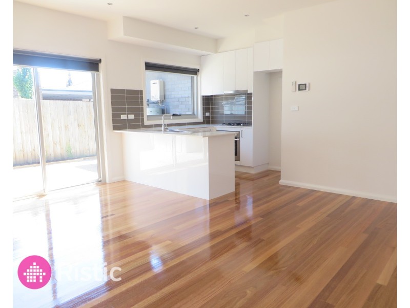 2/26 Valencia Street, Glenroy VIC 3046