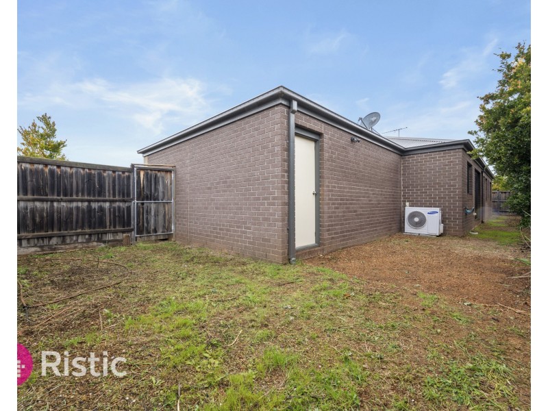 6 Twigrush Place, Brookfield VIC 3338