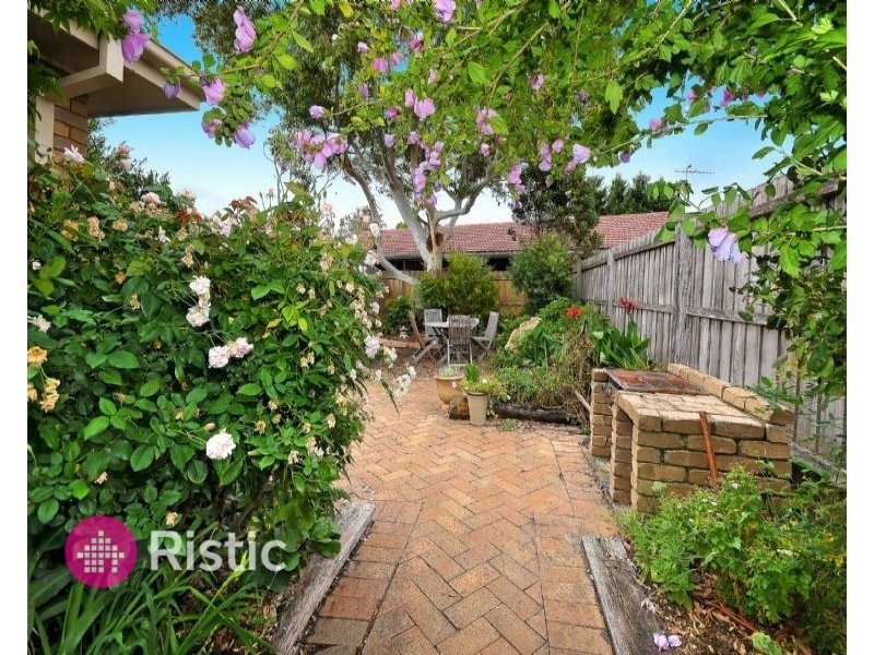 10 Severn Street, Epping VIC 3076