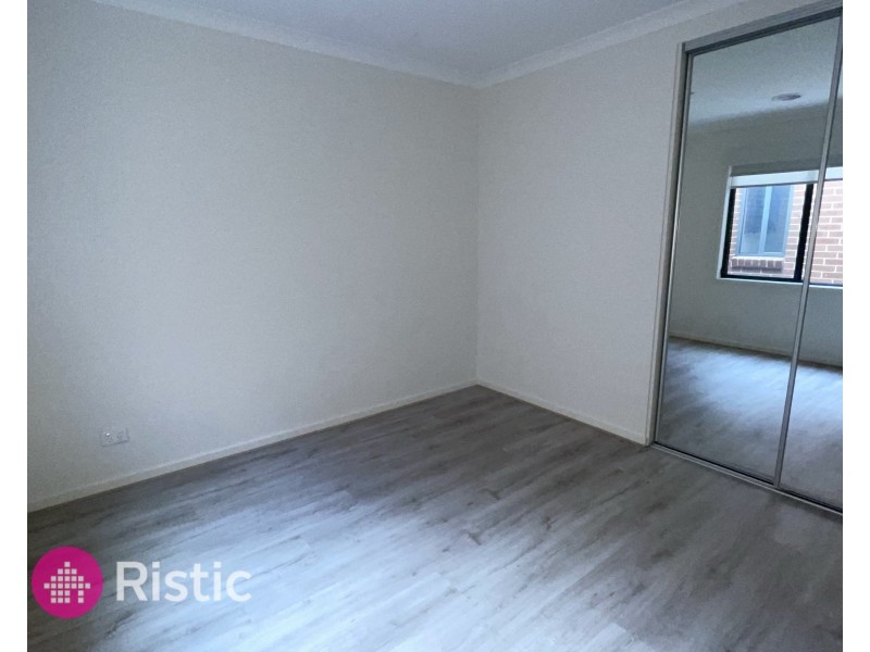 28 Odette Way, South Morang VIC 3752