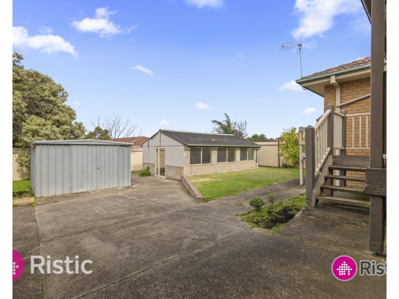 61 Veronica Crescent, Mill Park VIC 3082