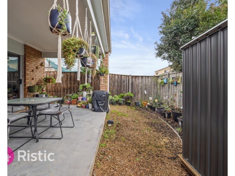 17 Niccoli Parkway, Mernda VIC 3754