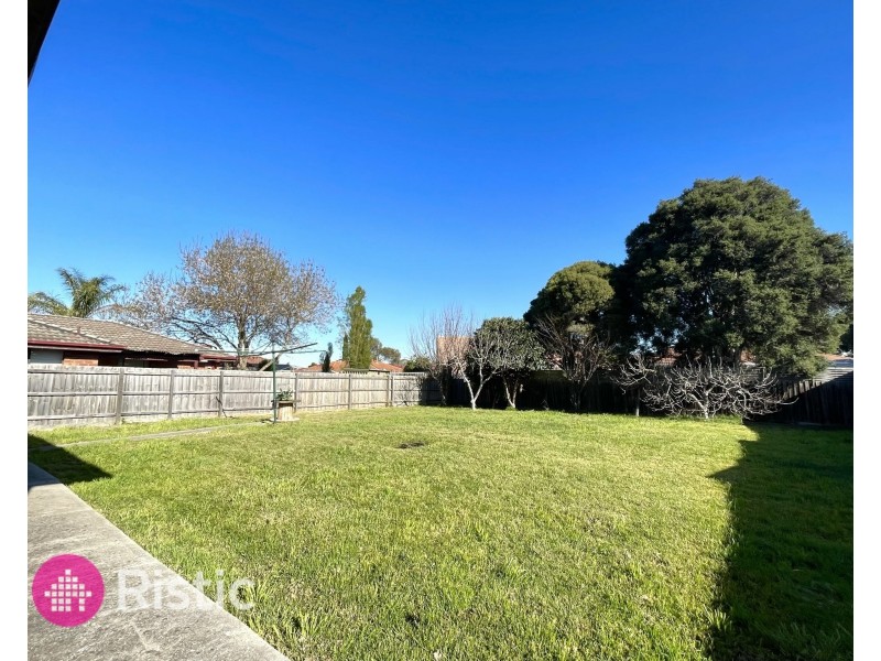 7 Lavender Court, Mill Park VIC 3082