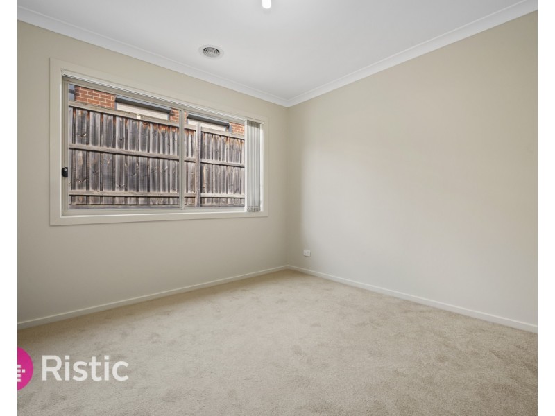 6 Birkdale Road, Doreen VIC 3754