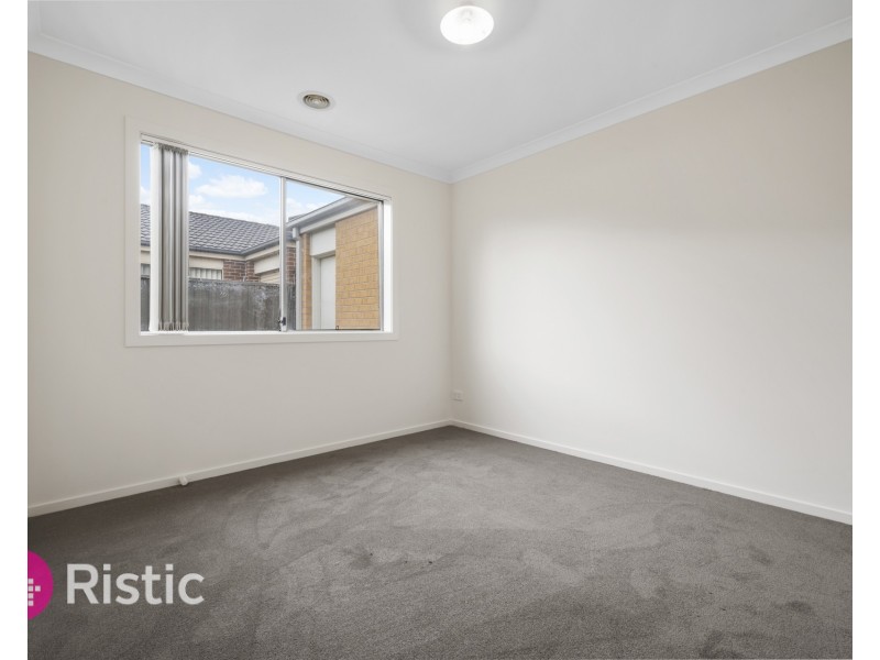 26 Kinglake Drive, Wyndham Vale VIC 3024