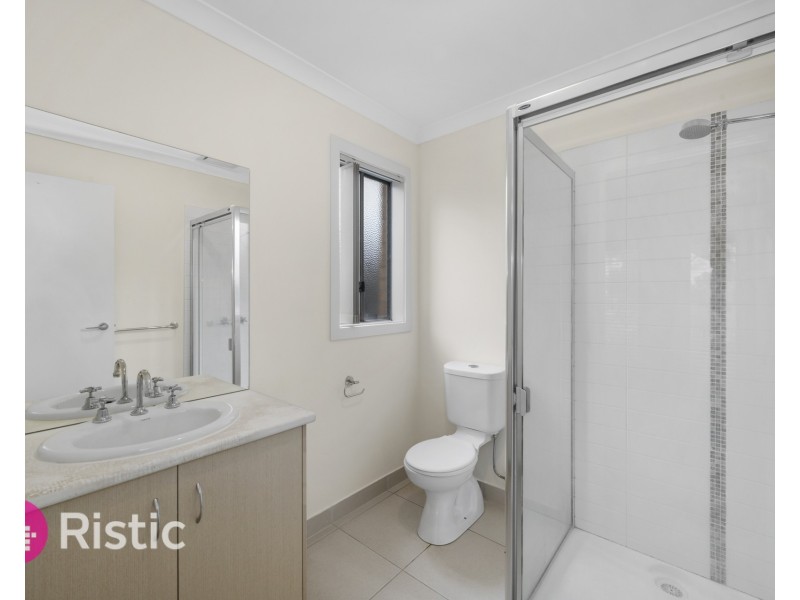 26 Kinglake Drive, Wyndham Vale VIC 3024