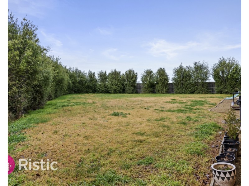 35 Palladium Circle, Beveridge VIC 3753