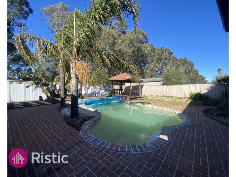 16 Merrill Drive, Epping VIC 3076