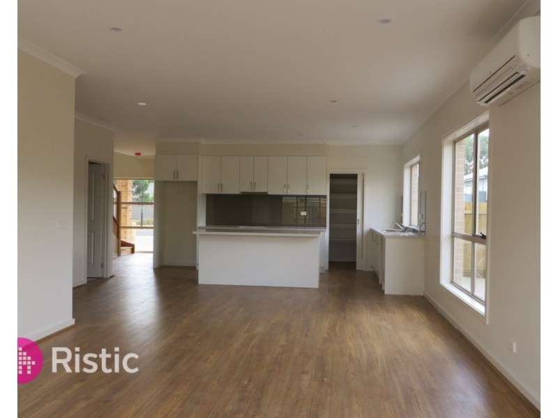 55 Grange Drive, South Morang VIC 3752