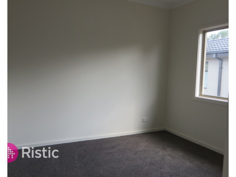 55 Grange Drive, South Morang VIC 3752