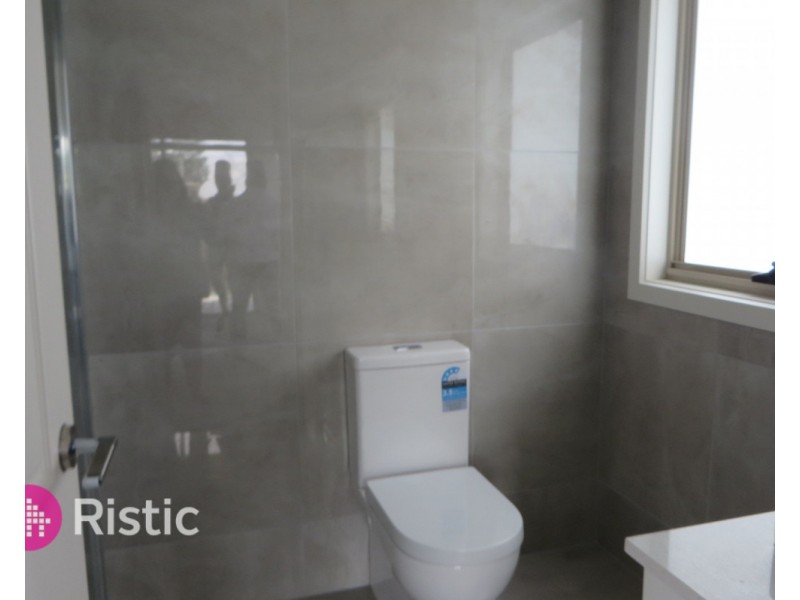 55 Grange Drive, South Morang VIC 3752