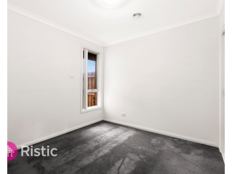 3 Delwyn Close, Thomastown VIC 3074