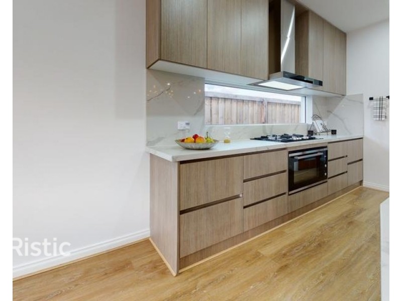 1 Radiata Street, Beveridge VIC 3753