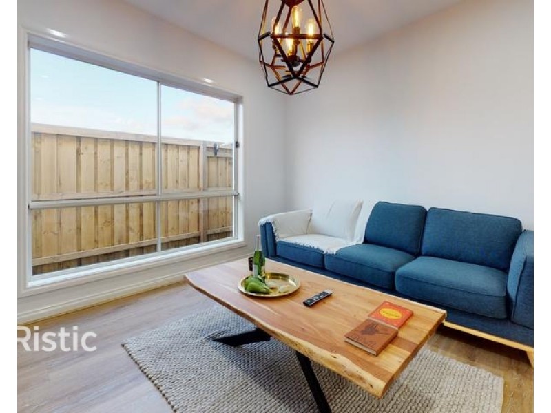 1 Radiata Street, Beveridge VIC 3753