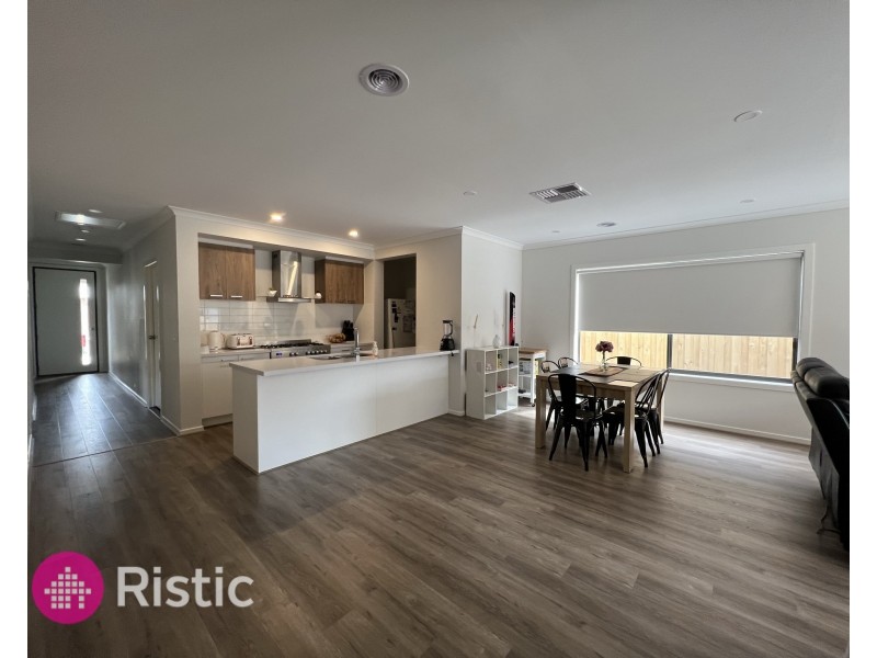 39 Nectar Street, Mickleham VIC 3064
