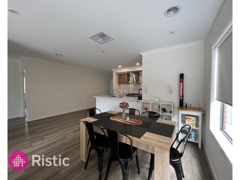 39 Nectar Street, Mickleham VIC 3064