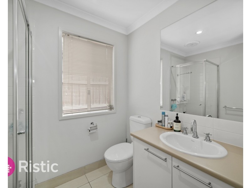 16 Endurance Street, Doreen VIC 3754