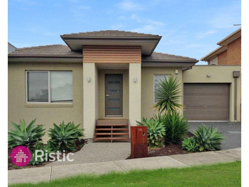 1/2 Woolnough Drive, Epping VIC 3076