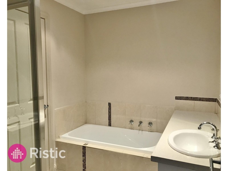 6/45 Ancona Drive, Mill Park VIC 3082