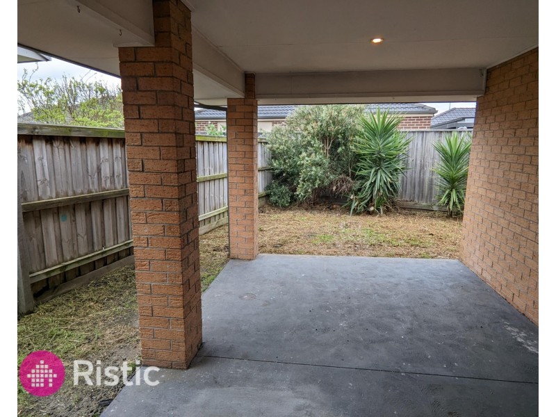 33 Ardenal Crescent, Lalor VIC 3075